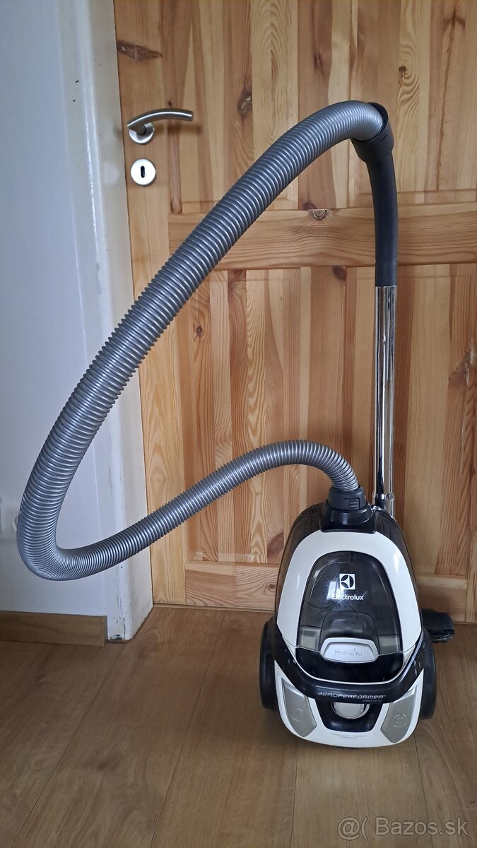 Vysavač Elektrolux