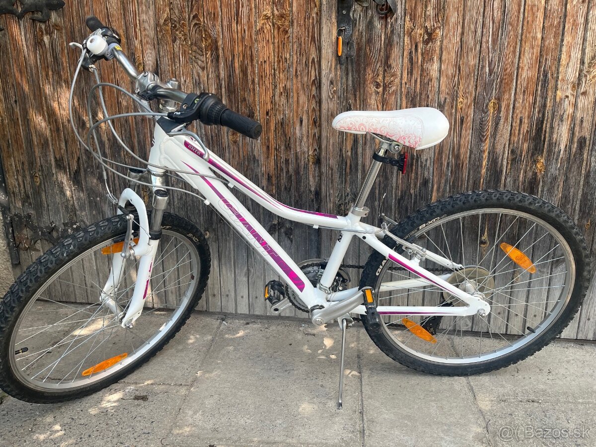 Giant AREVA dievčenský bicykel