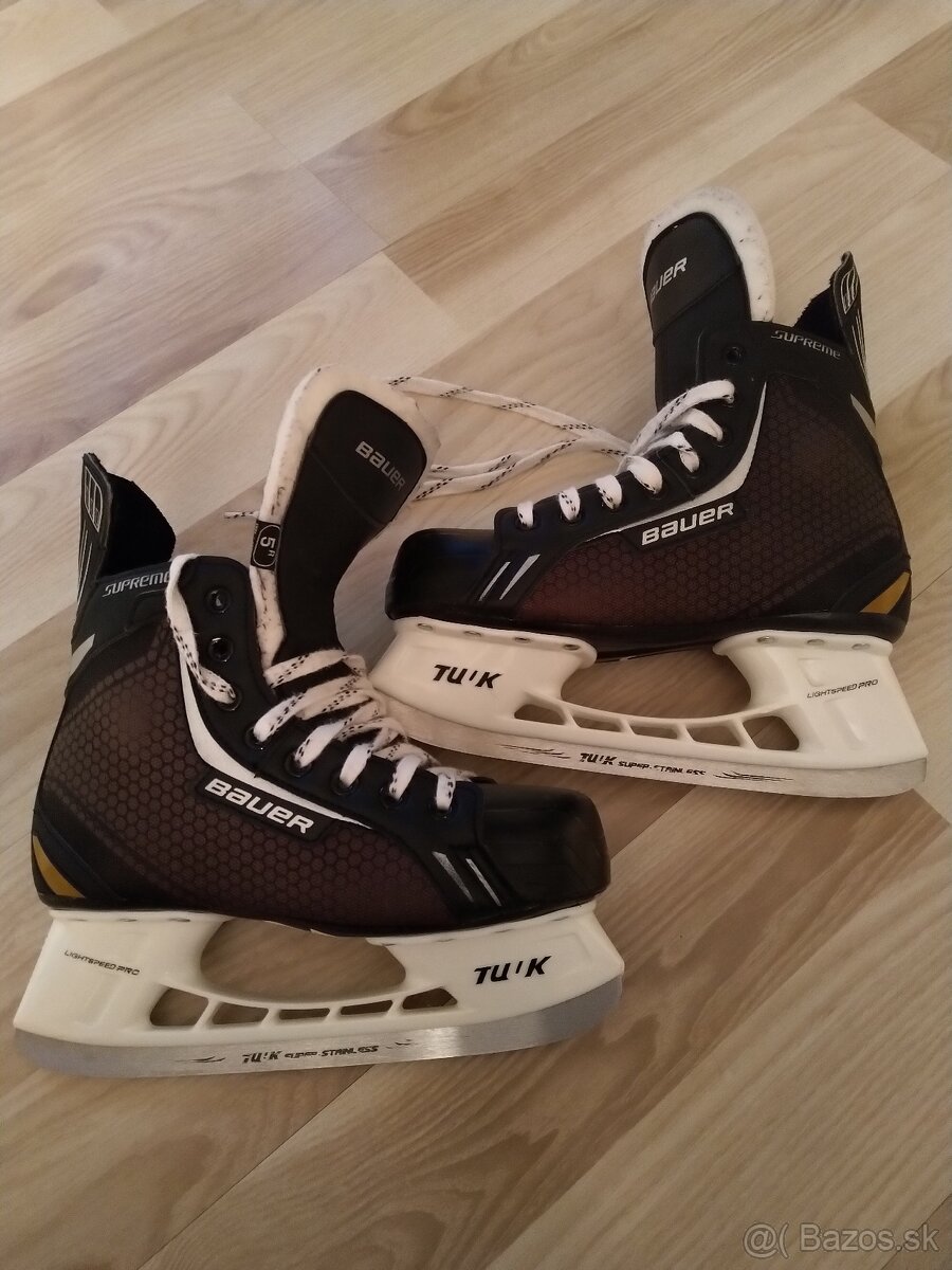 Korčule BAUER Supreme one 4