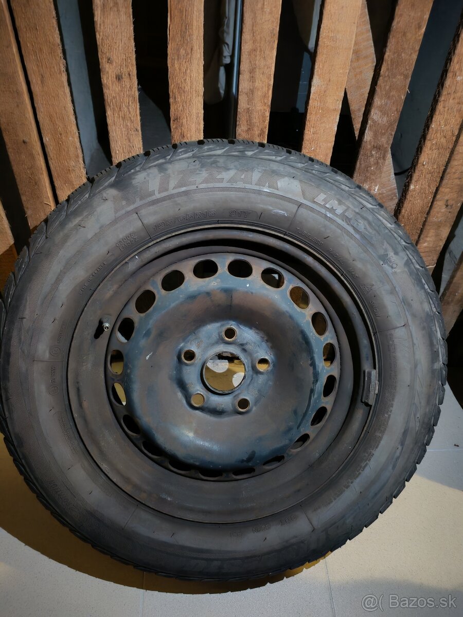 Plechové disky VW + zimné pneumatiky 195/65 r15