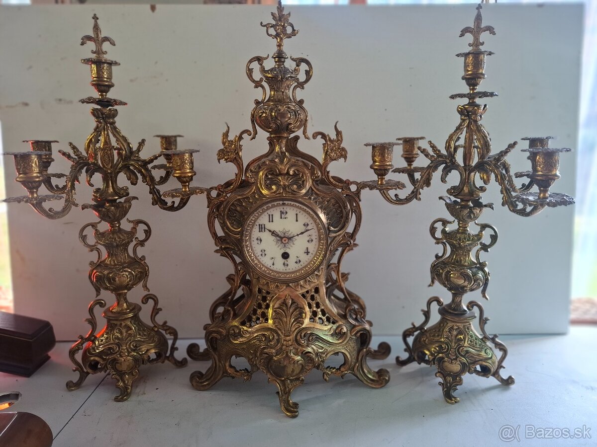 Predám funkčné starožitné mechanicke krbové mosadzné hodiny