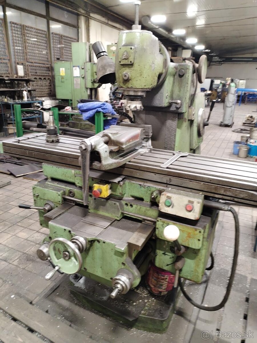 Univerzální frézka TOS FA 4 U (8664)