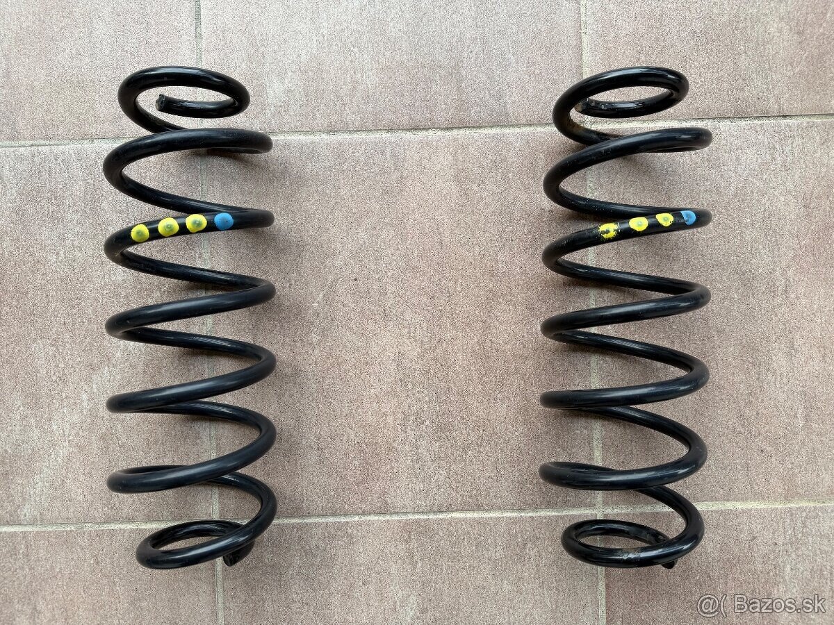 Zadné pružiny Škoda Superb 2 Combi