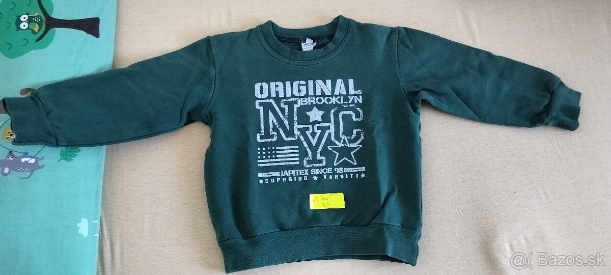 Rôzne detské oblečenie - najmä mikiny a svetre