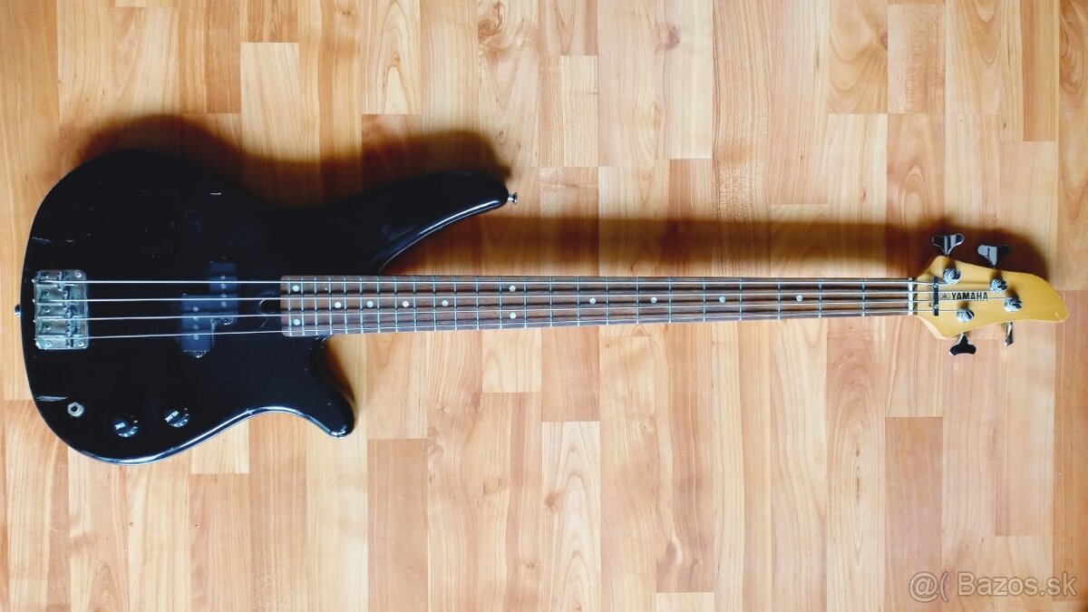 Elektricka 4 strunova basgitara YAMAHA ERB 070 cierna