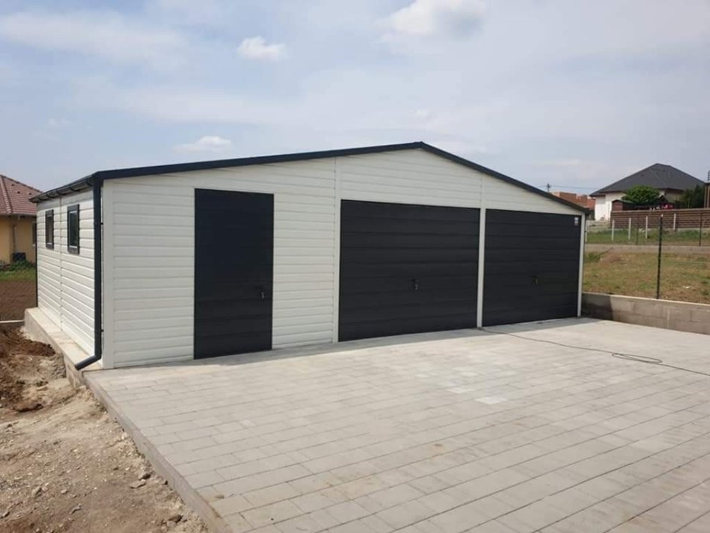 Garáž plechová 9x6