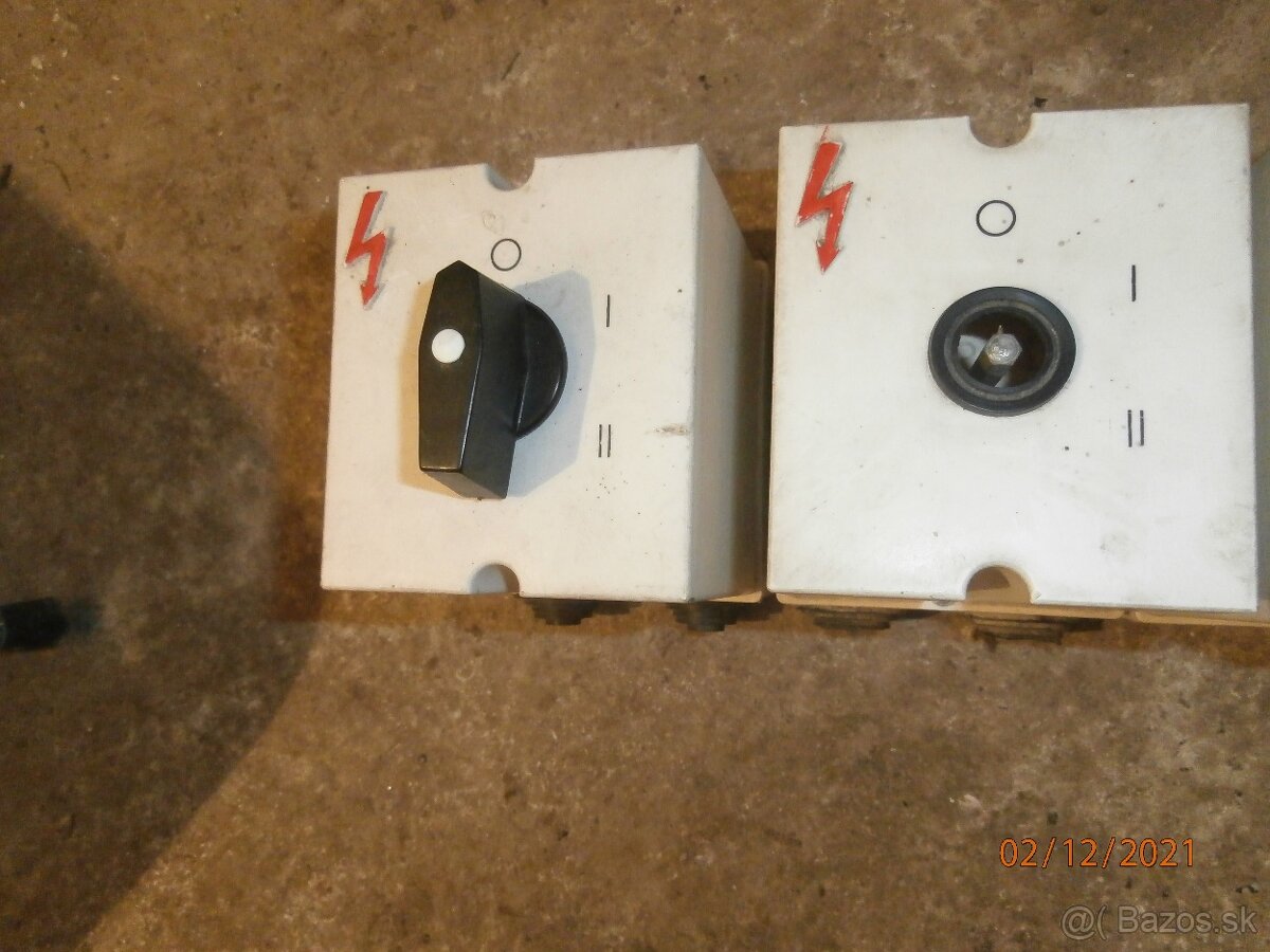 Vypinač S10N, 0-I-II,3kw/500V.
