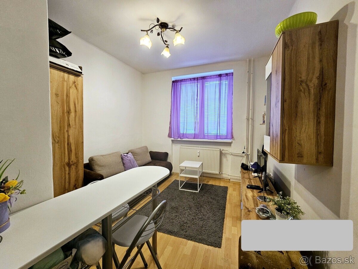 Prenajmem garzonku v Banskej Bystrici v centre-bez zvierat