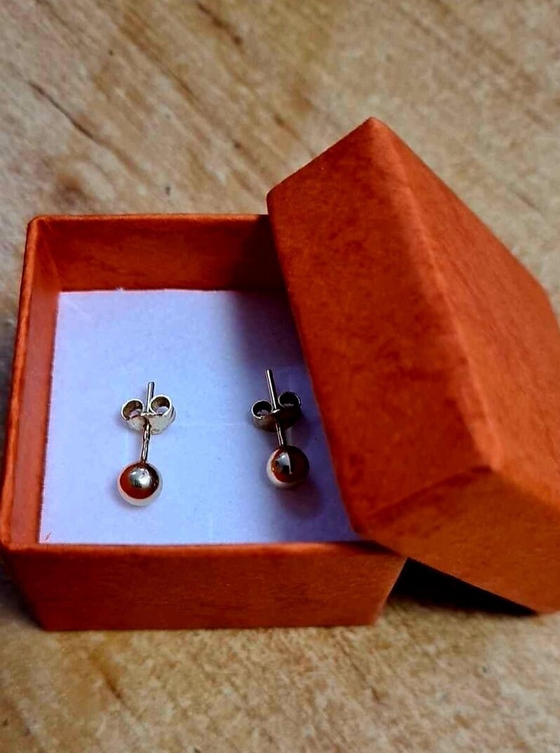 Zlate nausnice 14k.585