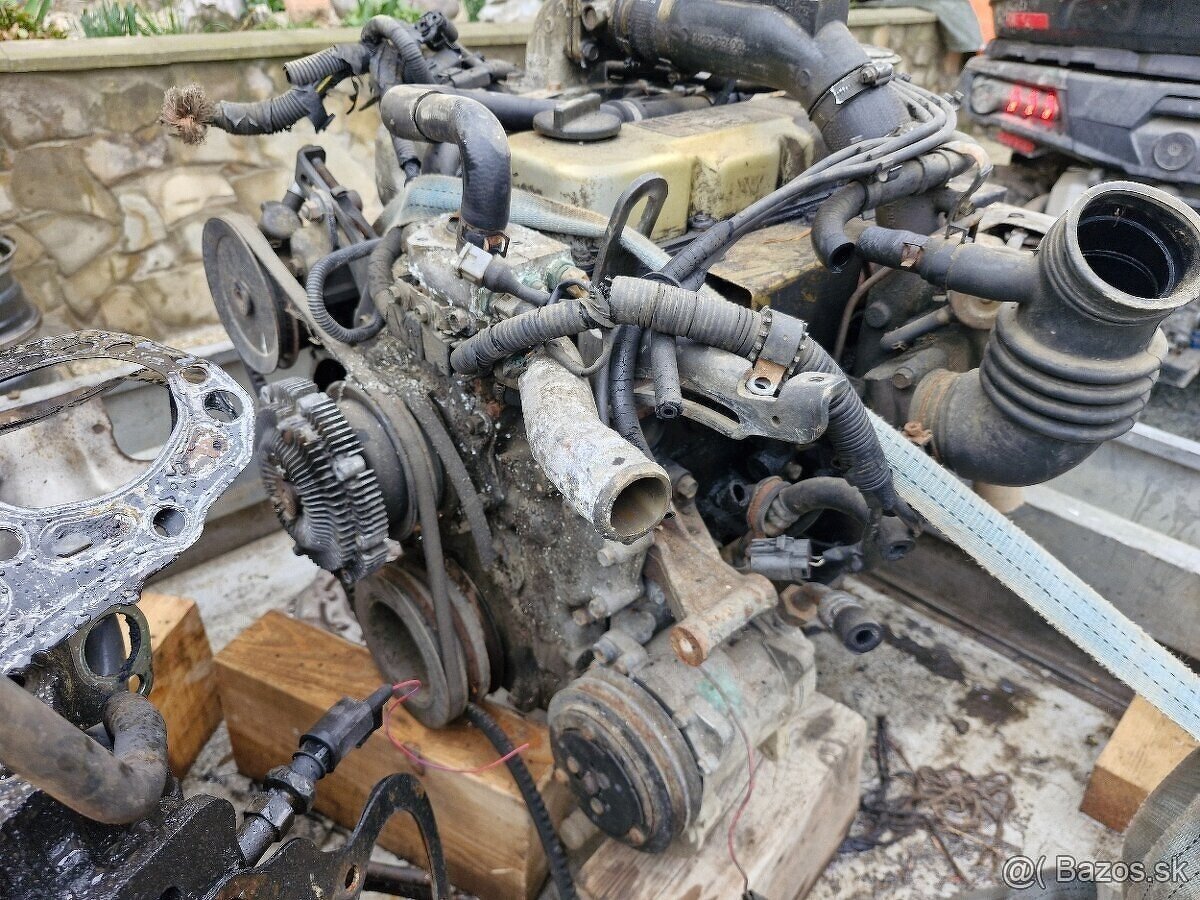 Motor nissan terrano 2.7 td 74 kw