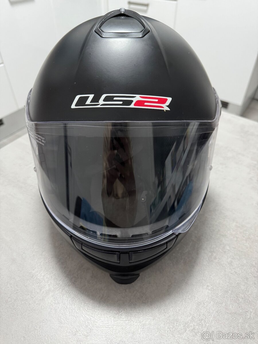 Prilba LS 2