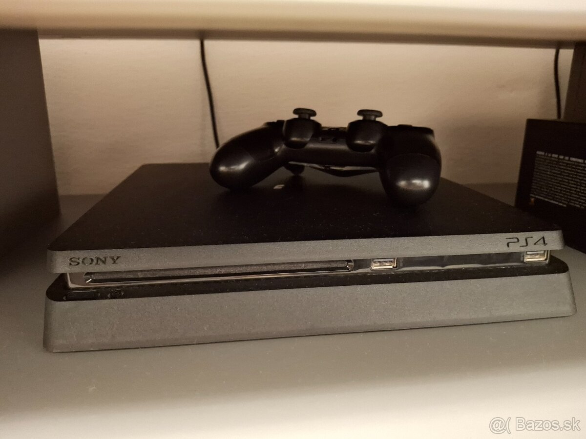 PS4 Slim