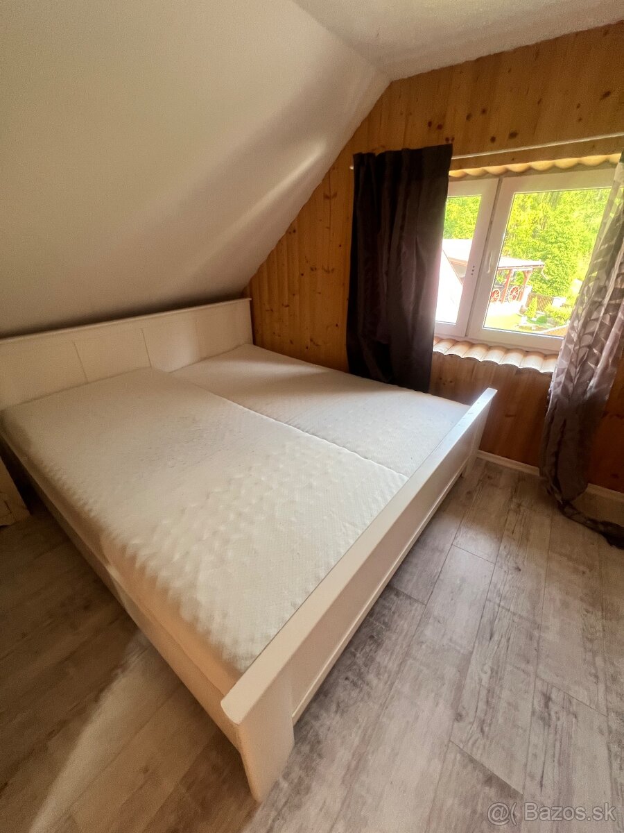 manželstva posteľ s matracmi