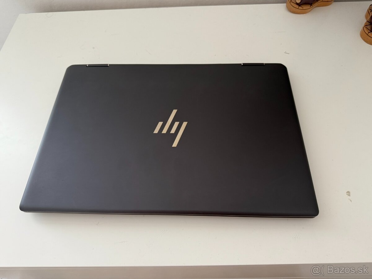 HP Spectre x360 2-in-1 Laptop 16