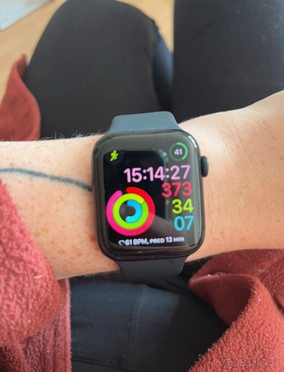 Apple Watch SE 2. Generácia 44mm