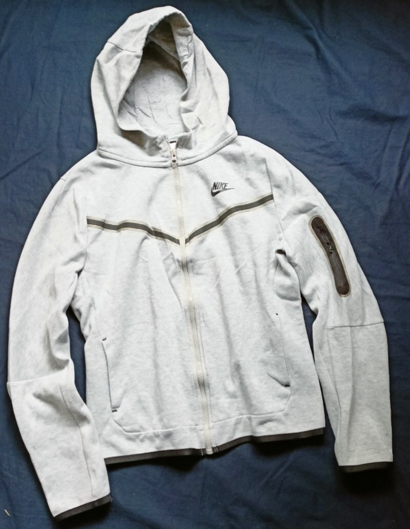 ŠPORTOVÁ MIKINA – NIKE – S/M