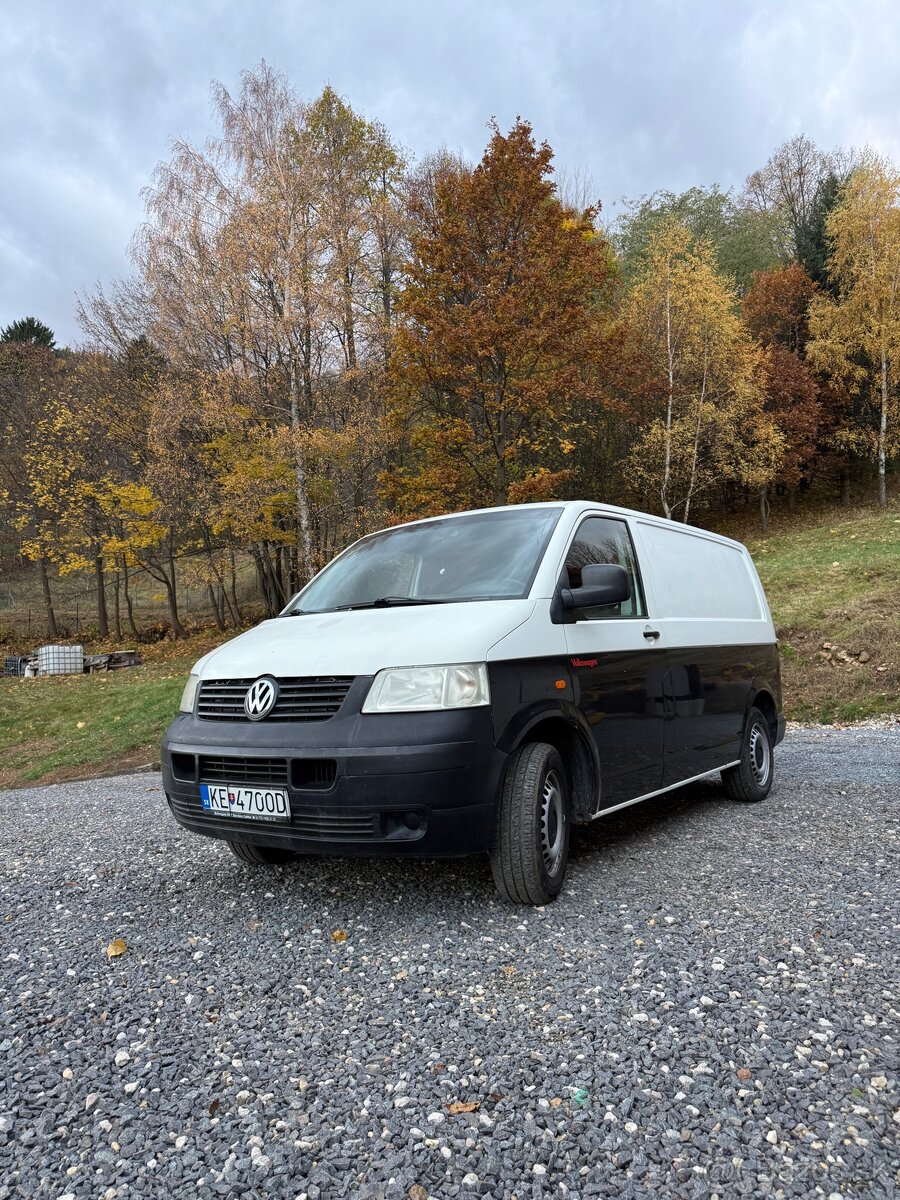 Predám VW T5 Transporter / Camper