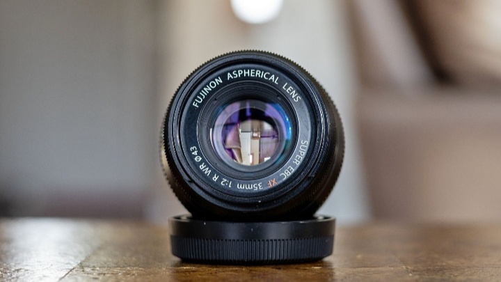 Fujifilm XF 35 mm F/2 R WR