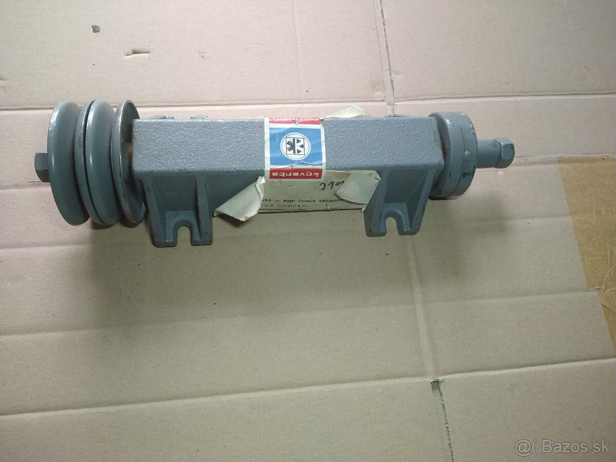 Nová hriadeľ s ložiskami na cirkulár,ČSSR výroba