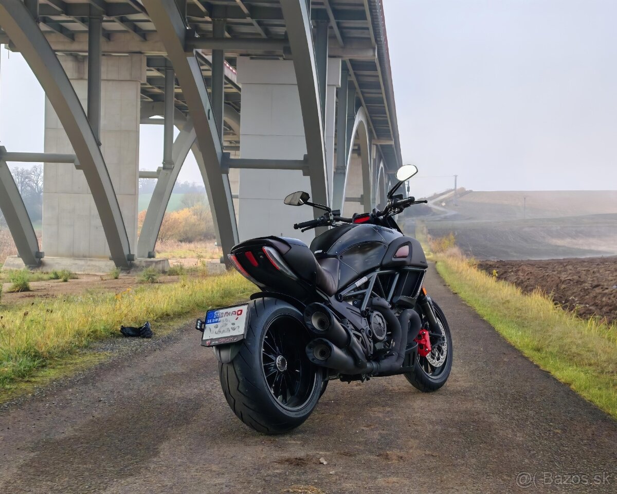 DUCATI DIAVEL DIESEL EDITION 666-ZBERATELSKY KUSOK