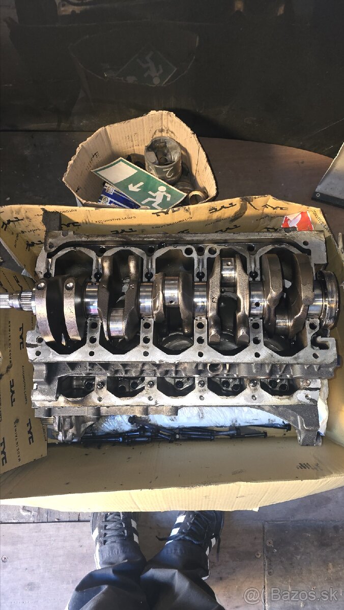 Kľukový hriadeľ volvo 2.4 d5