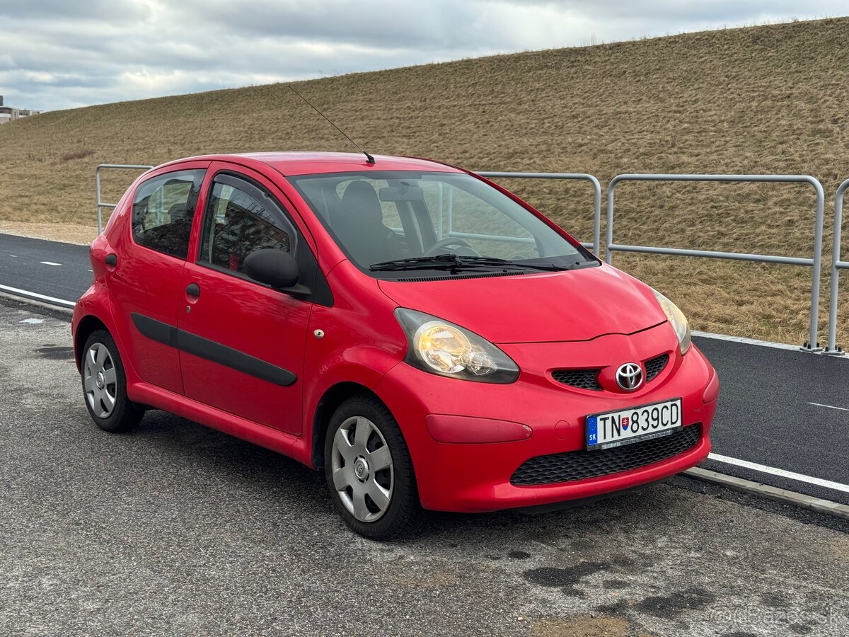 Toyota Aygo 1,0 5D