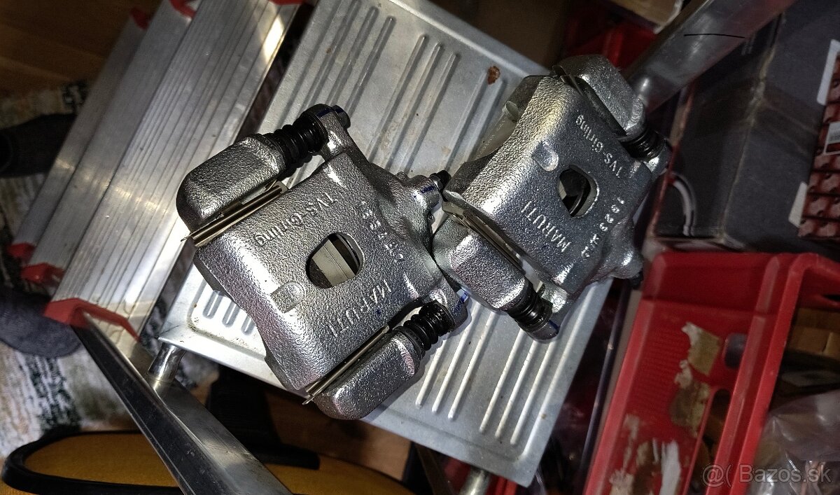 Brzdové strmene súzuki samurai