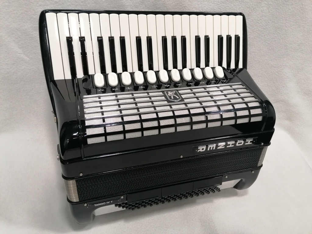 Hohner tango IV T 96 basovy