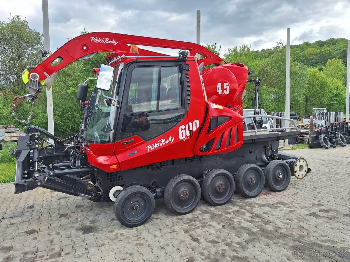 Predám Ratrak Kassbohrer PB600 W polar