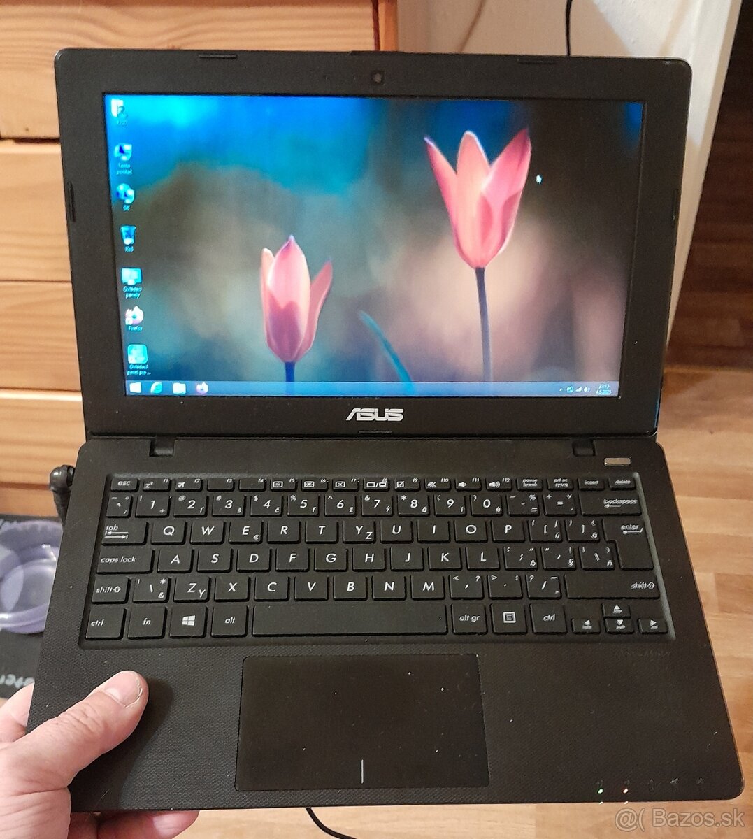 Asus X200M