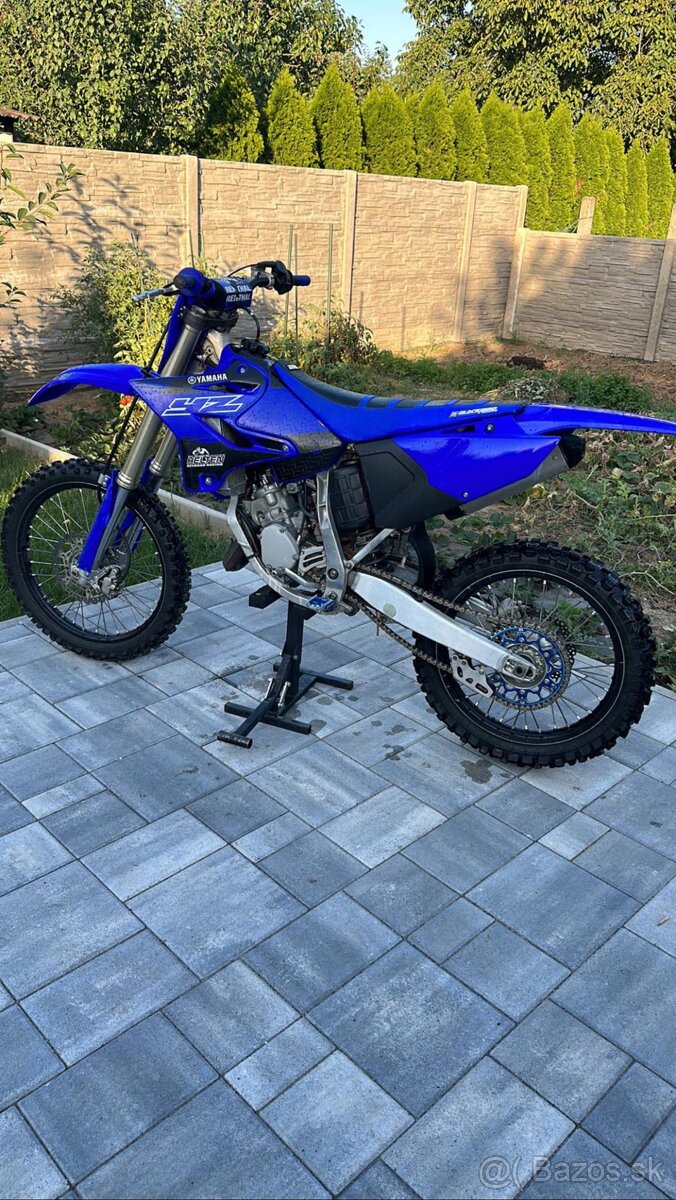 Yamaha YZ 125