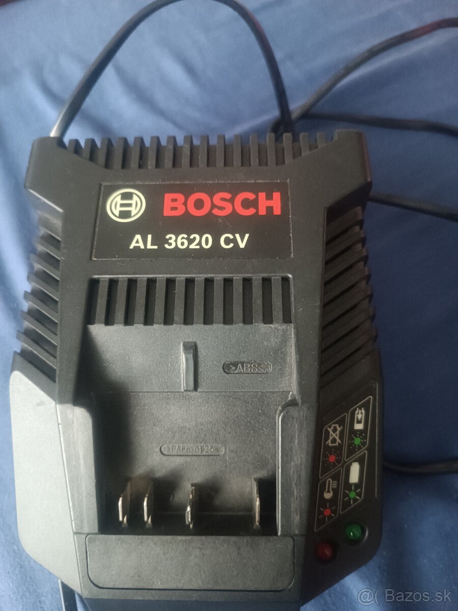 Akú batéria a nabíjačka Bosch
