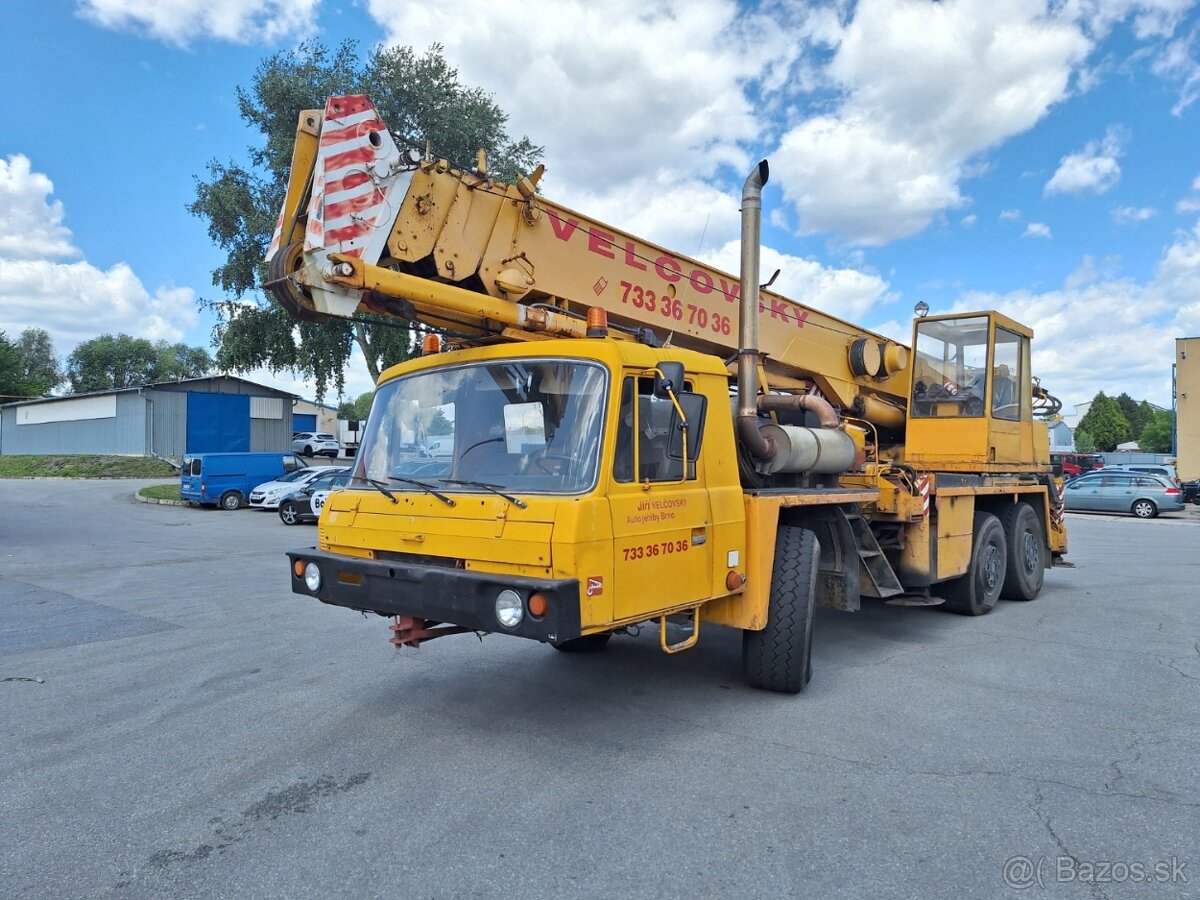 TATRA T815 6X6 AD28