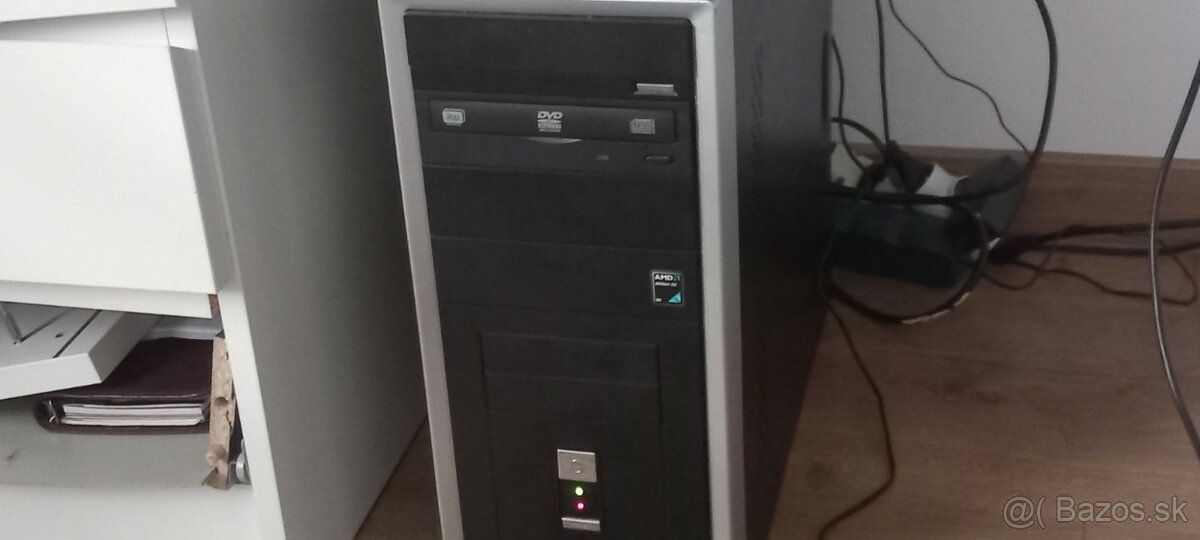 Predám PC s kompletným príslušenstvom