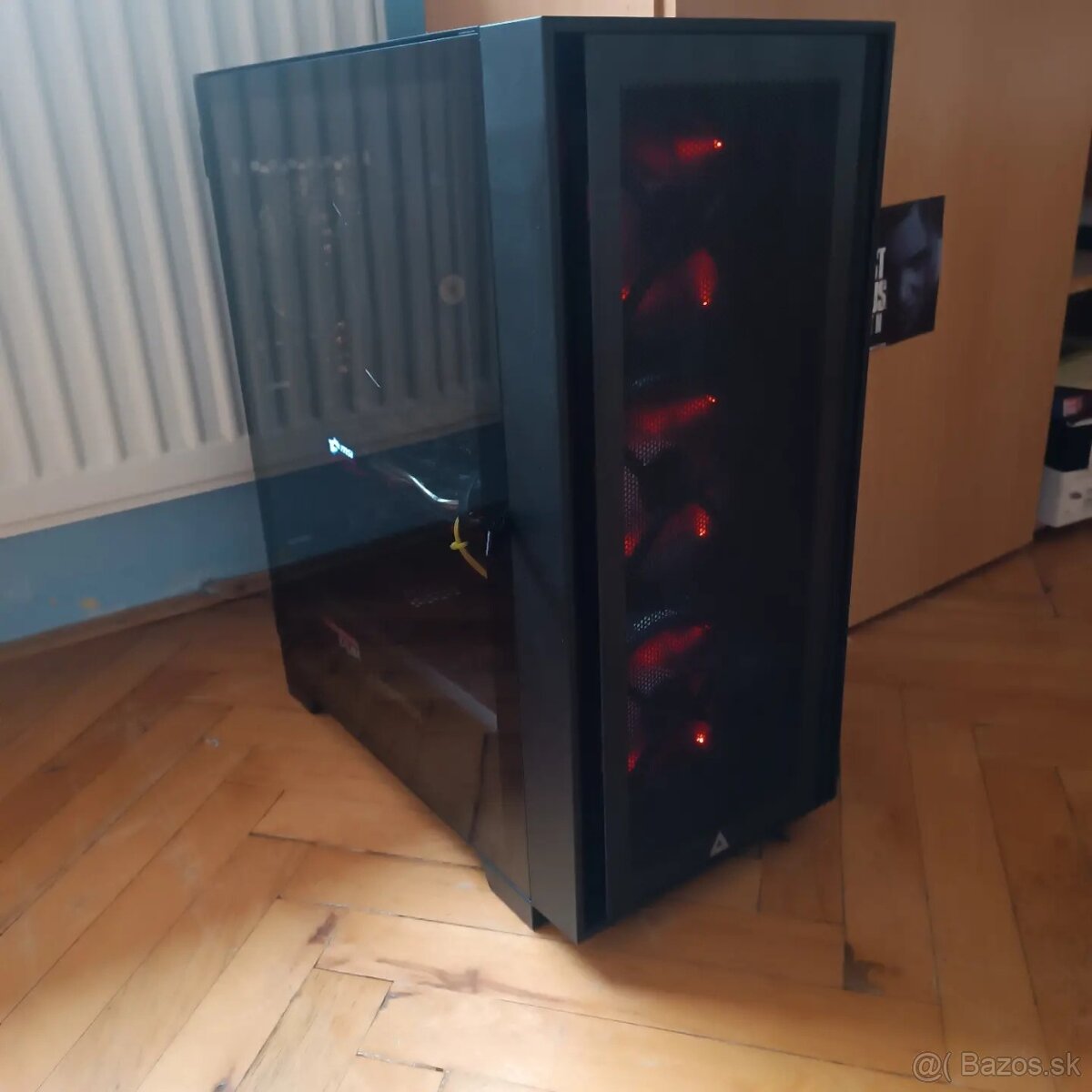 Starší pc v novej skrini