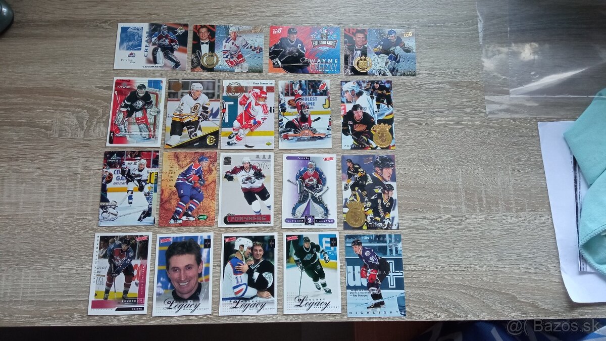 Predám hokejové kartičky