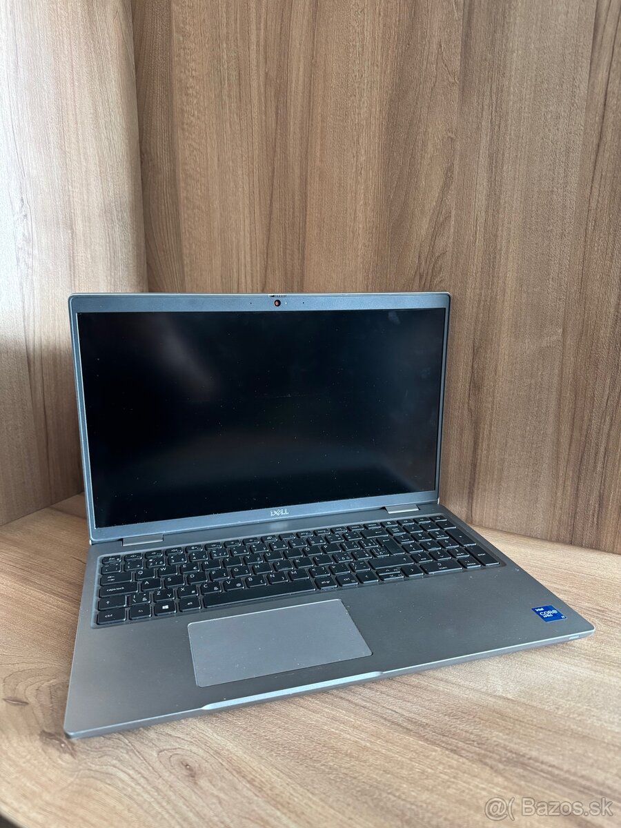 Dell Precision 3561