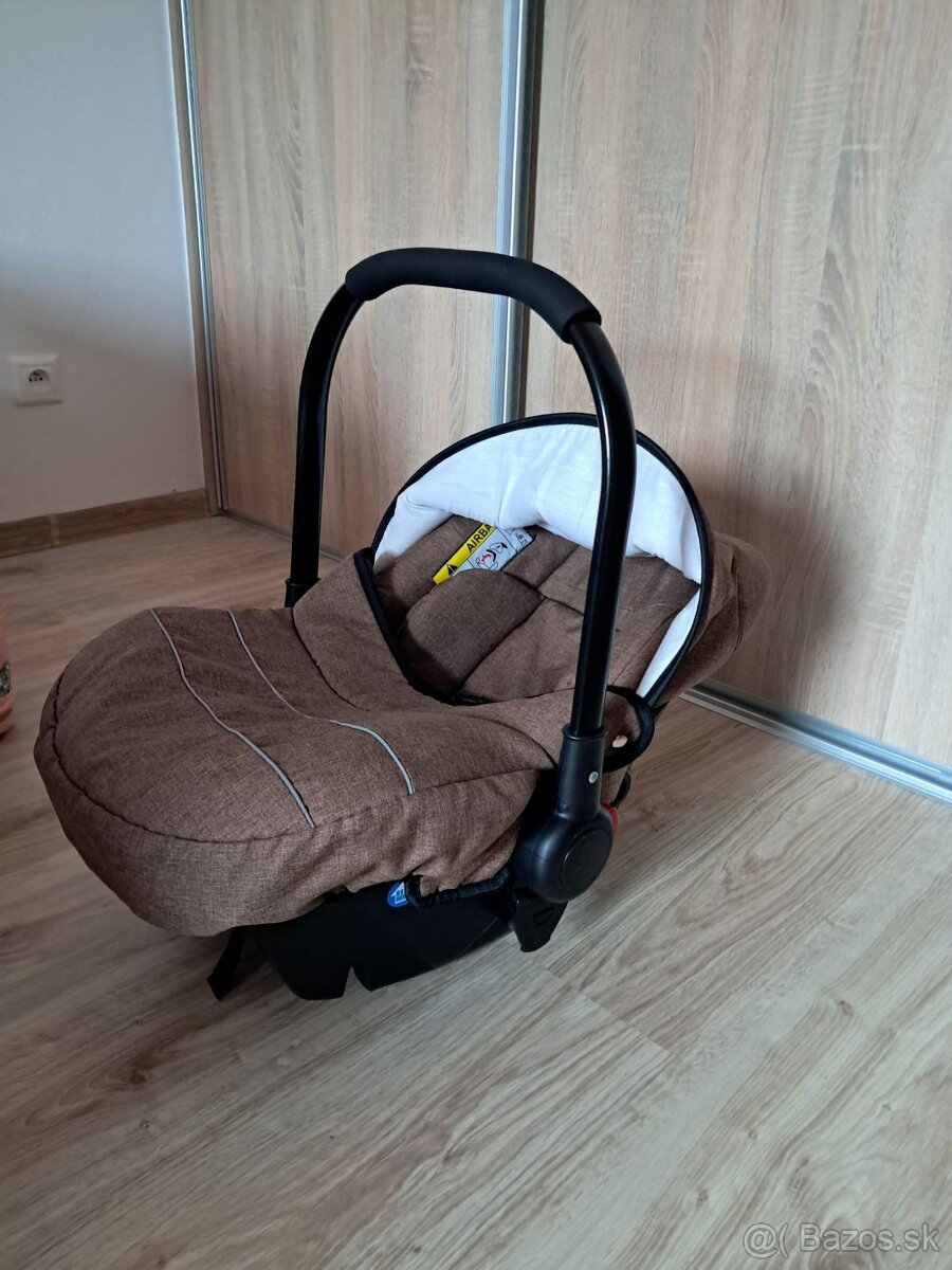 Kombinovaný kočík