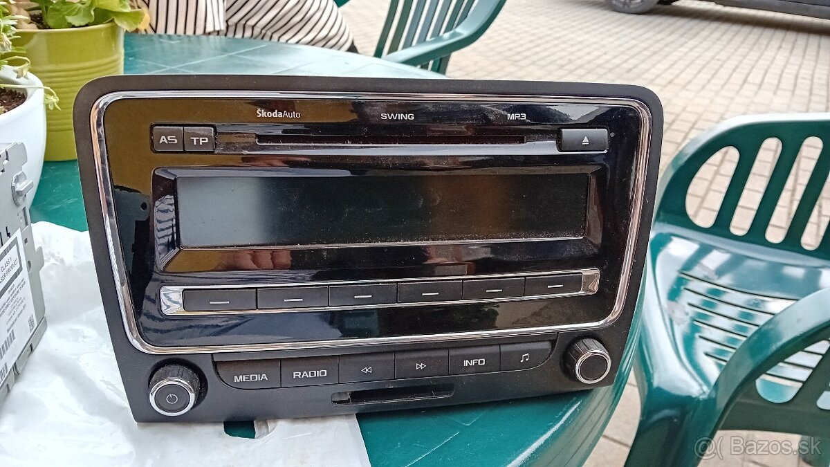Originál rádio skoda octavia,superb 2ks kus100e