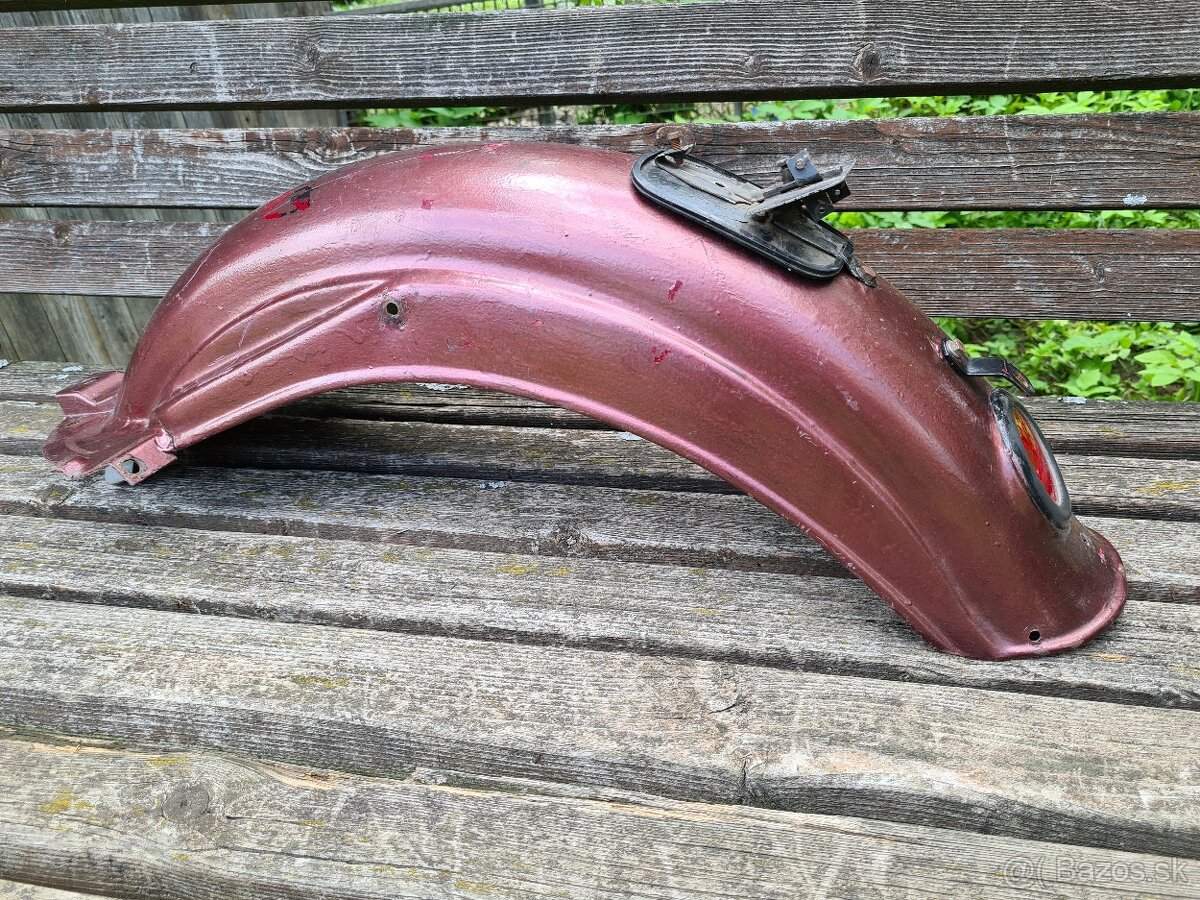 Zadny blatnik jawa 250 polobubon