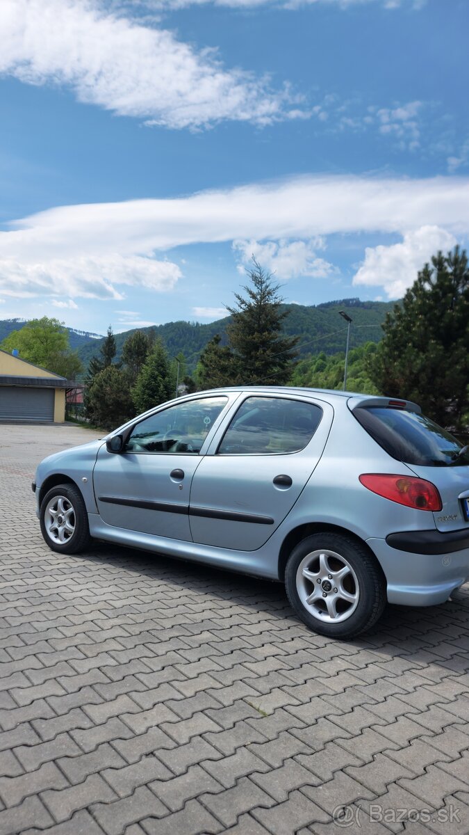 Peugeot 206