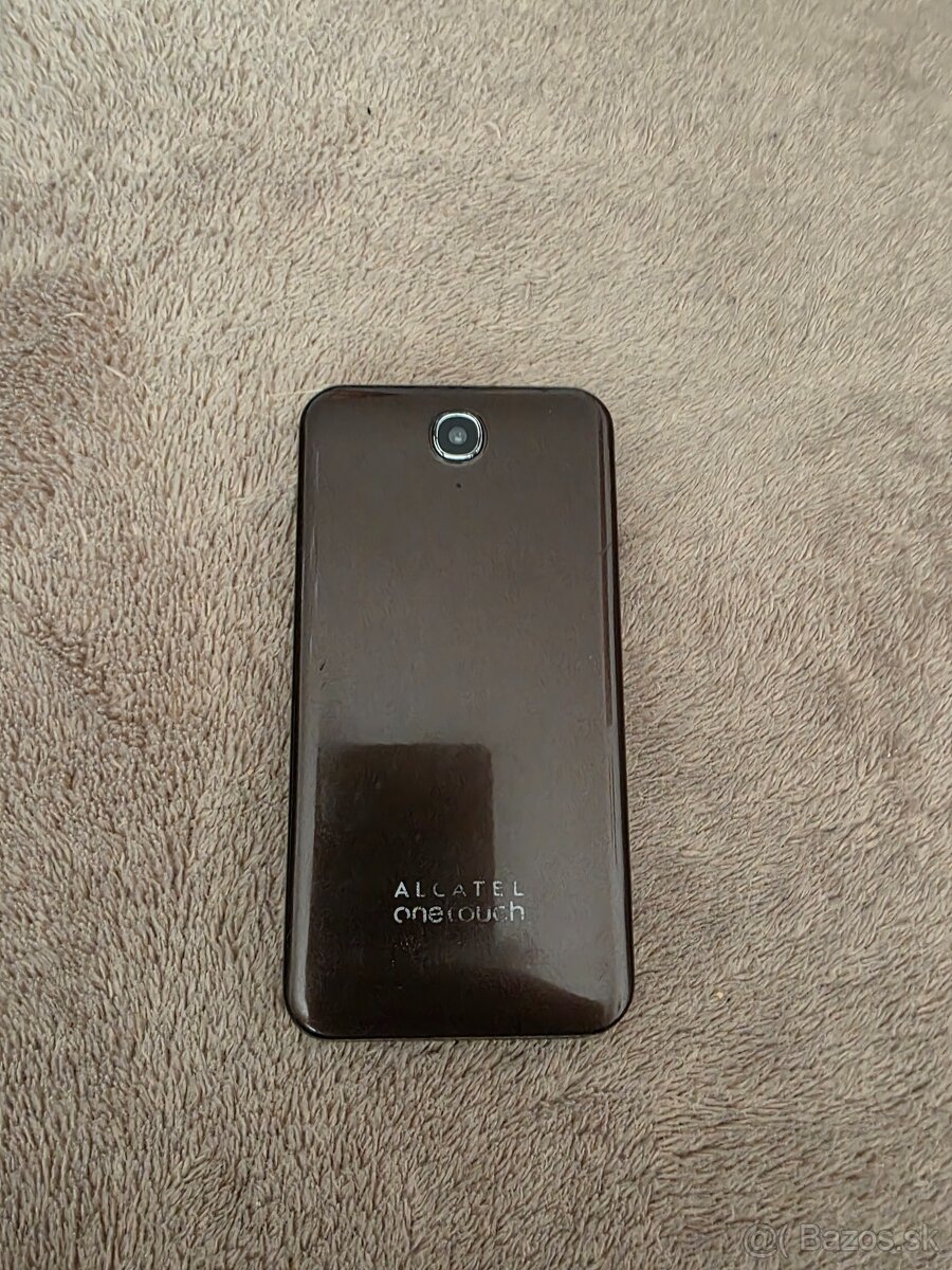Vyklapaci telefon Alcatel One Touch - Sesame 2