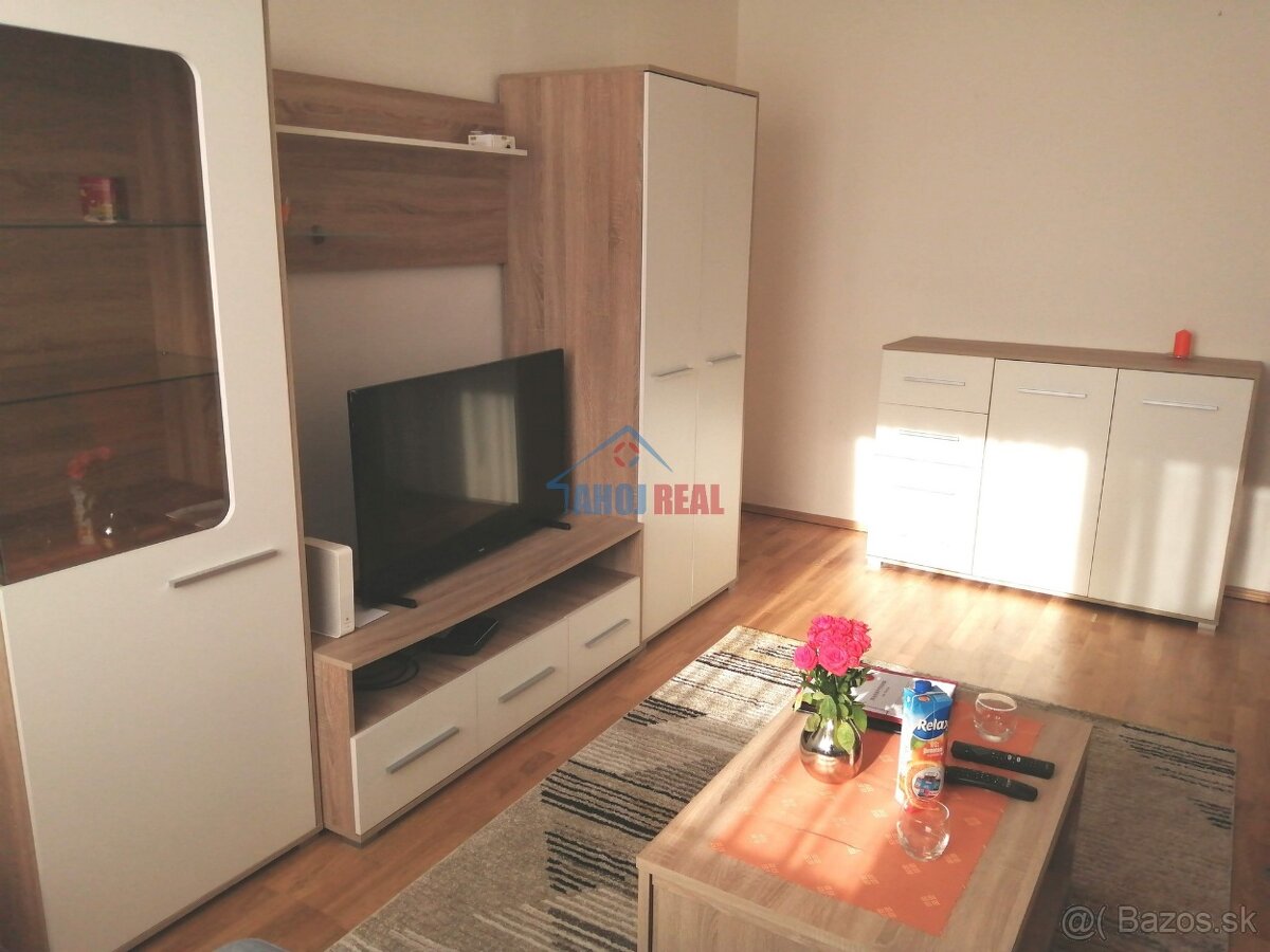 TICHÝ 1-IZB BYT "TOPLIANSKÁ" Pod.Biskupice