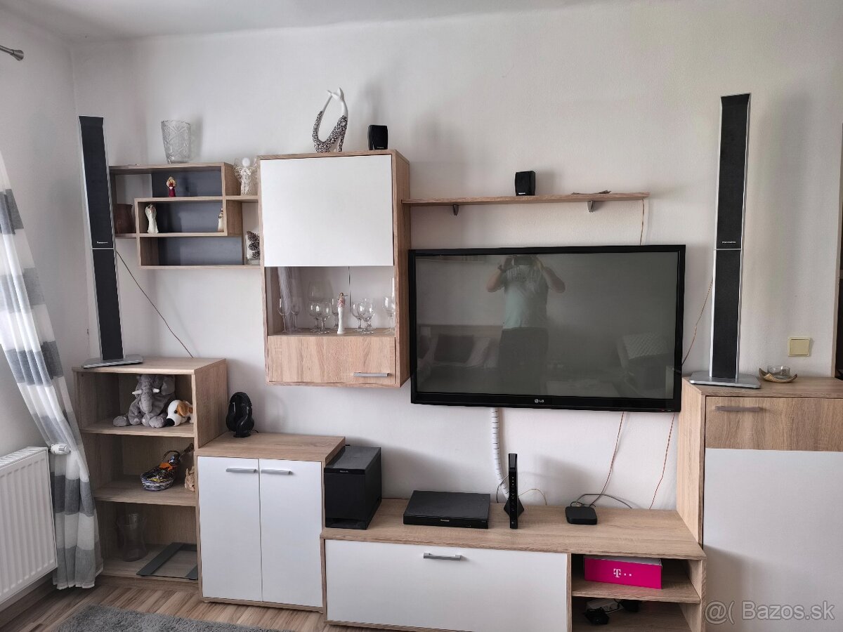 Prenajmem 1 izbový byt.