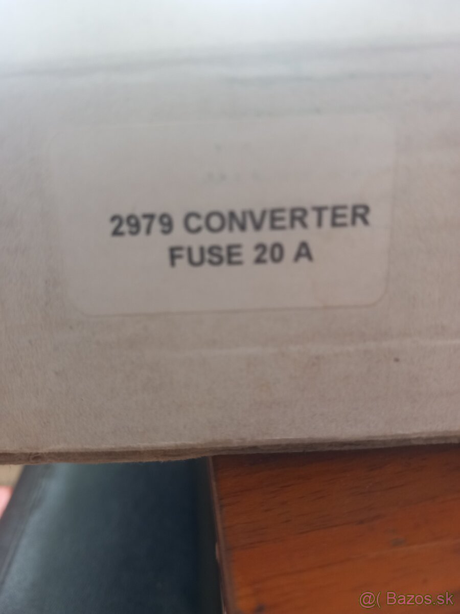 Menič napätia 24>12v