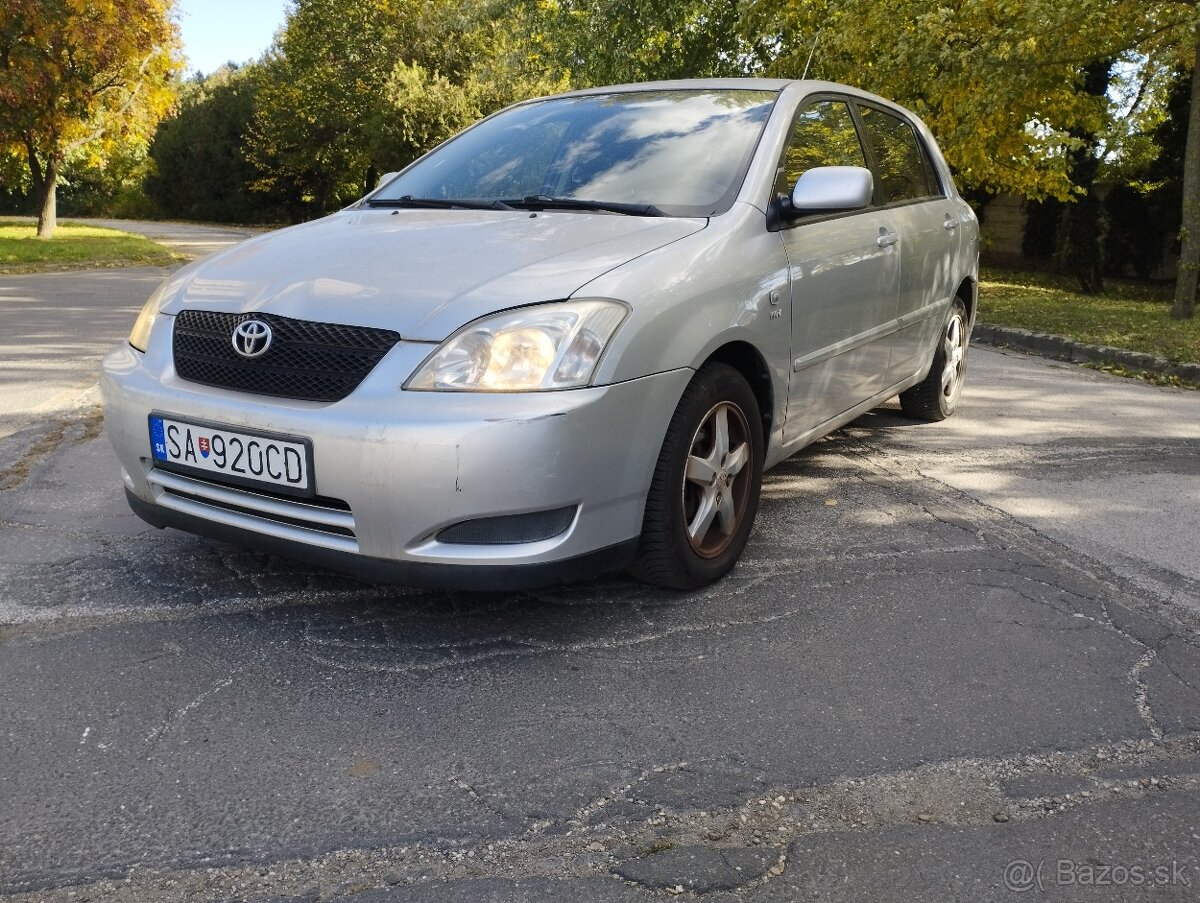 Toyota Corolla 1.6 benzín