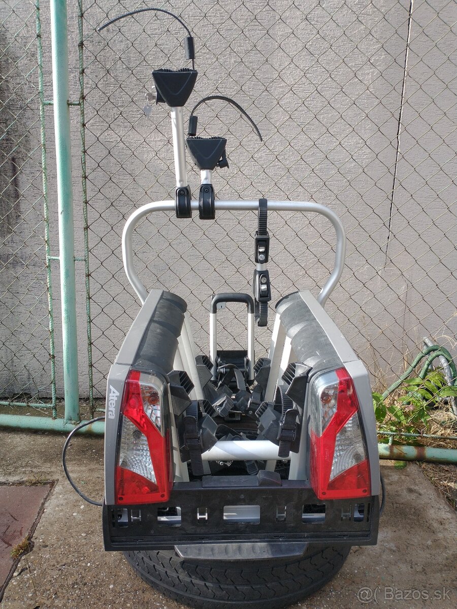 Predam sklapatelny drziak 3 bicyklov atera