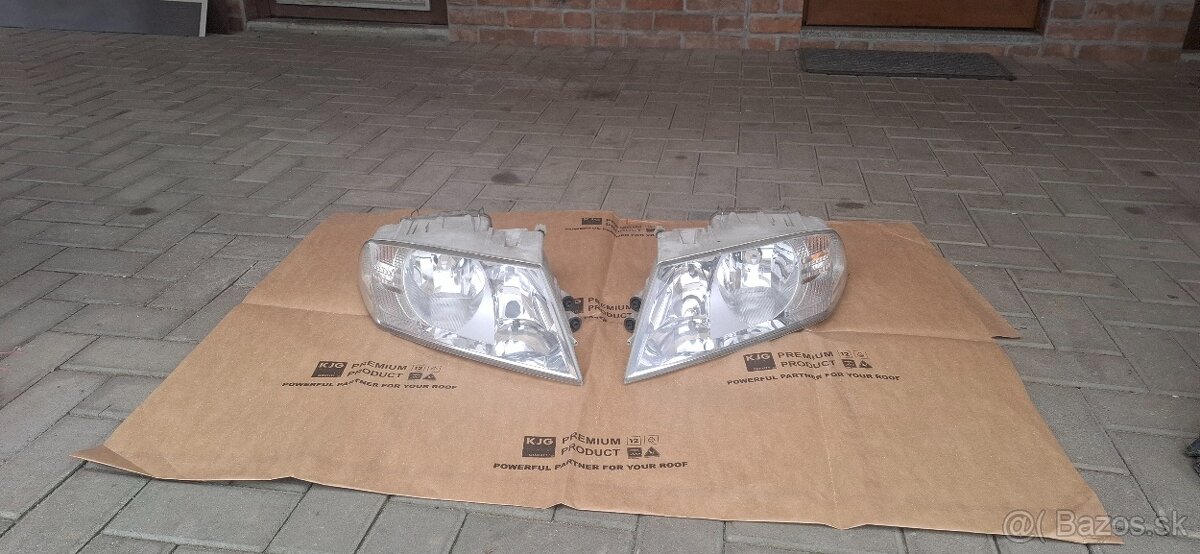 Skoda octavia 2 predné svetlá