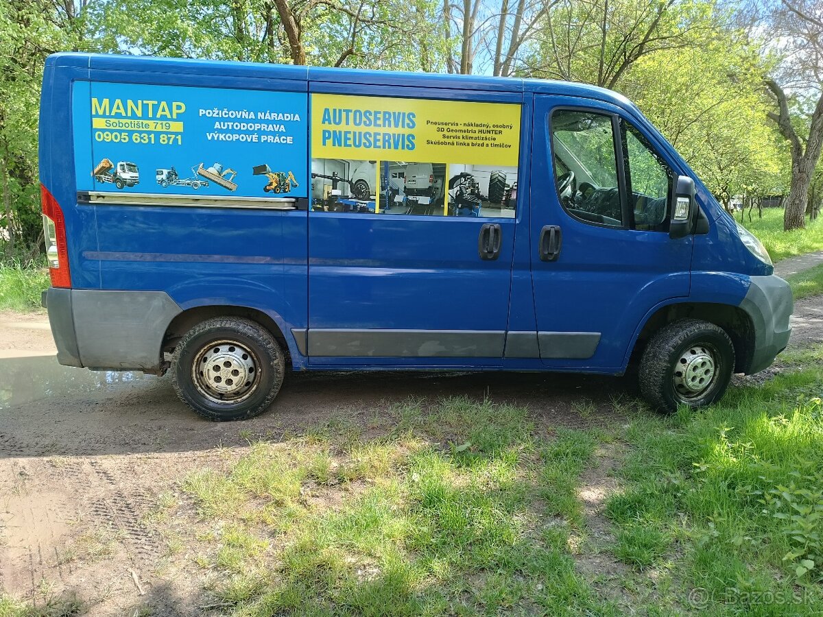 Predám Peugeot Boxer.