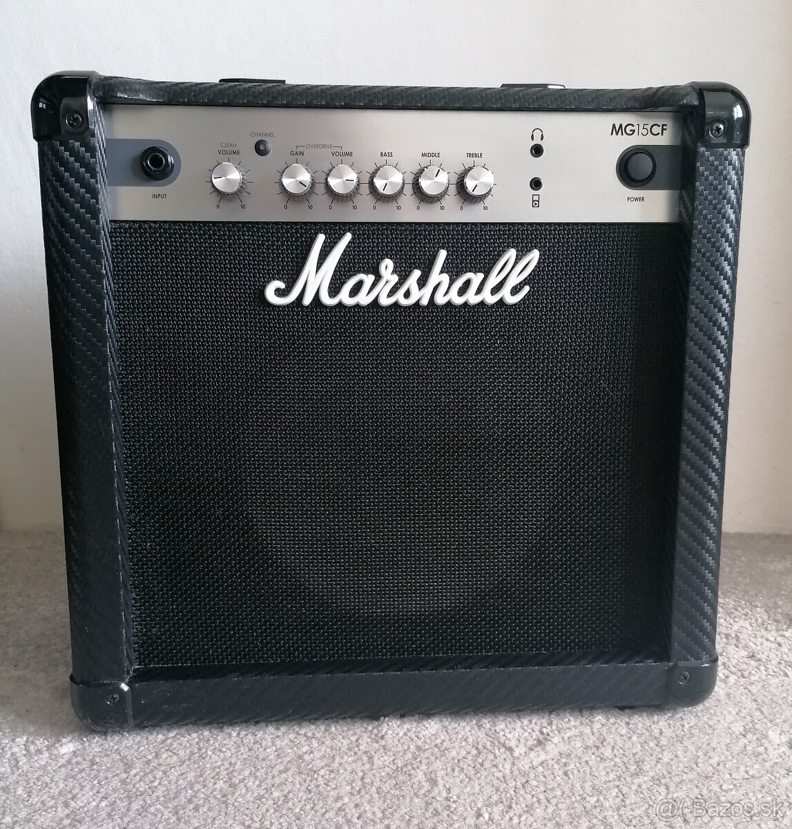 Gitarové kombo Marshall MG15CF